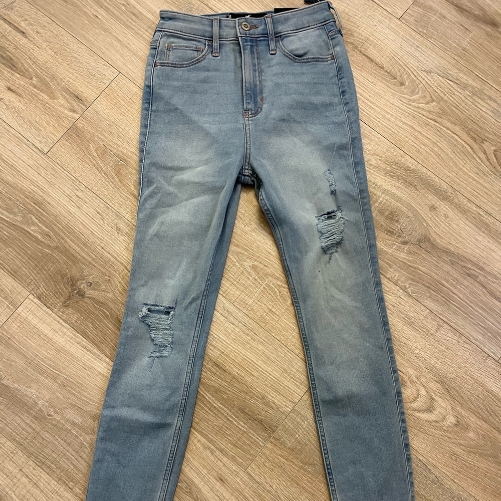 Hollister Super Skinny Jeans 1R NWT